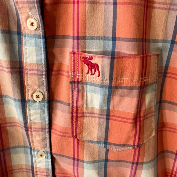 Abercrombie Unisex Pink and Blue Casual Button Down Shirt - Picture 2 of 4